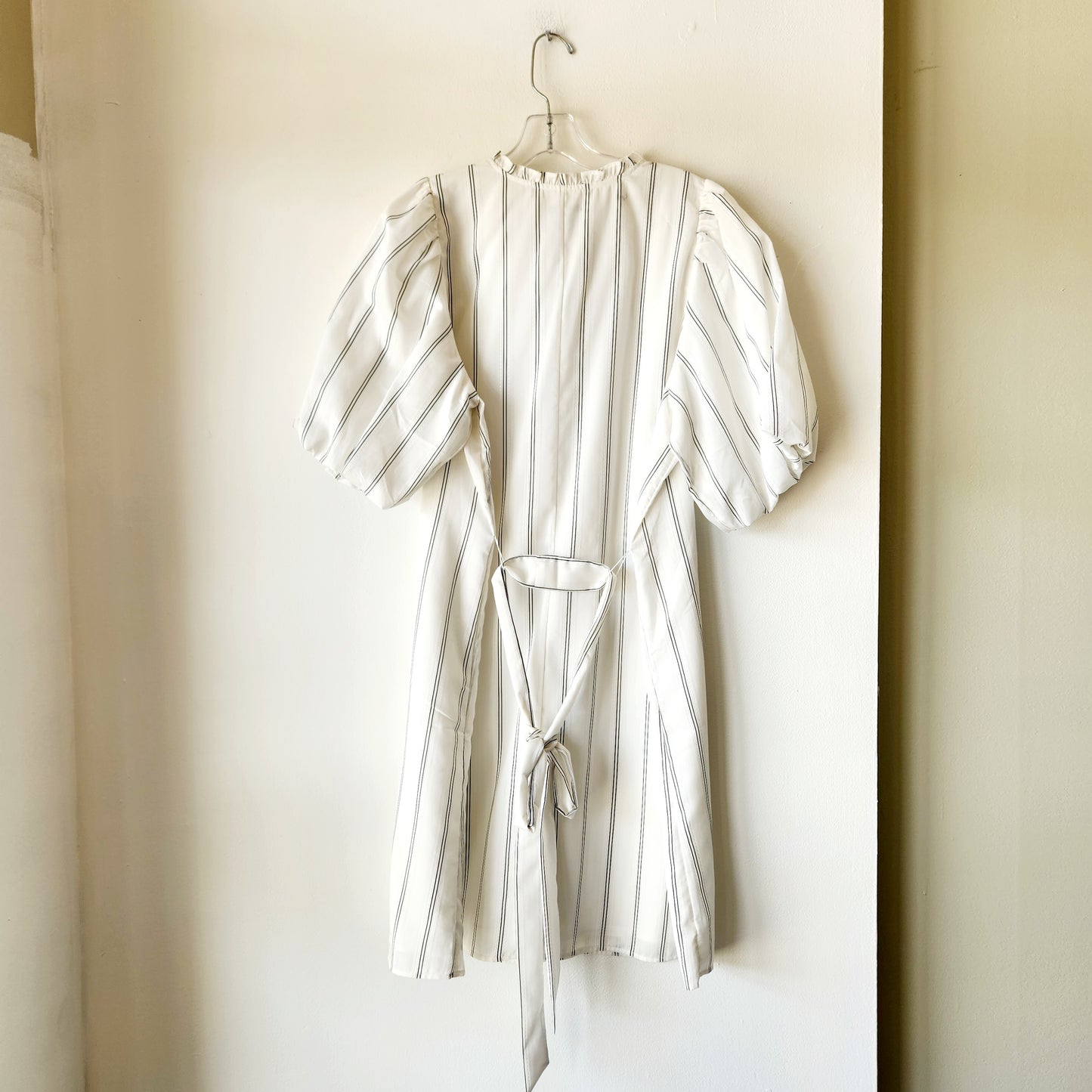 Ann Taylor Factory Pinstripe Dress with Puff Sleeves - L - New