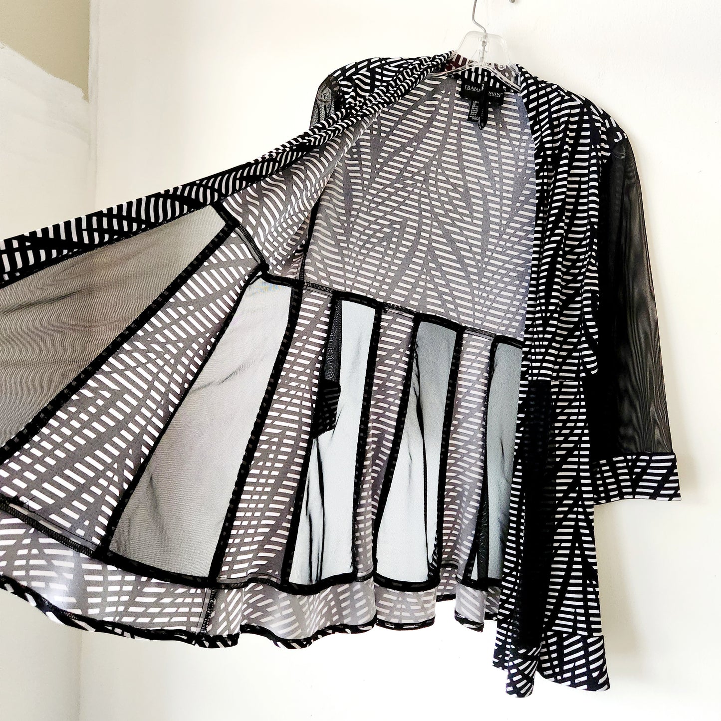Frank Lyman Design Sheer Panel Open Top - size 14