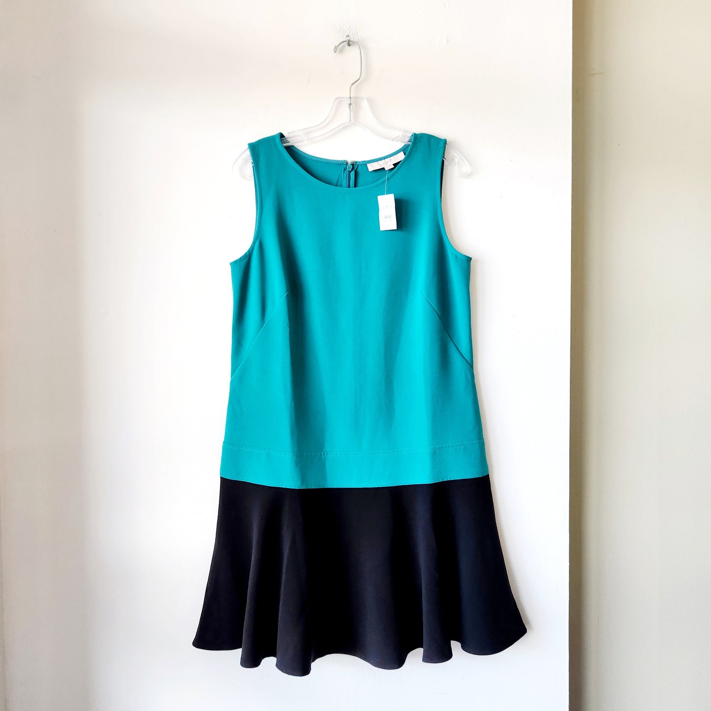 LOFT Colorblock Sleeveless Dress - size 8 - New