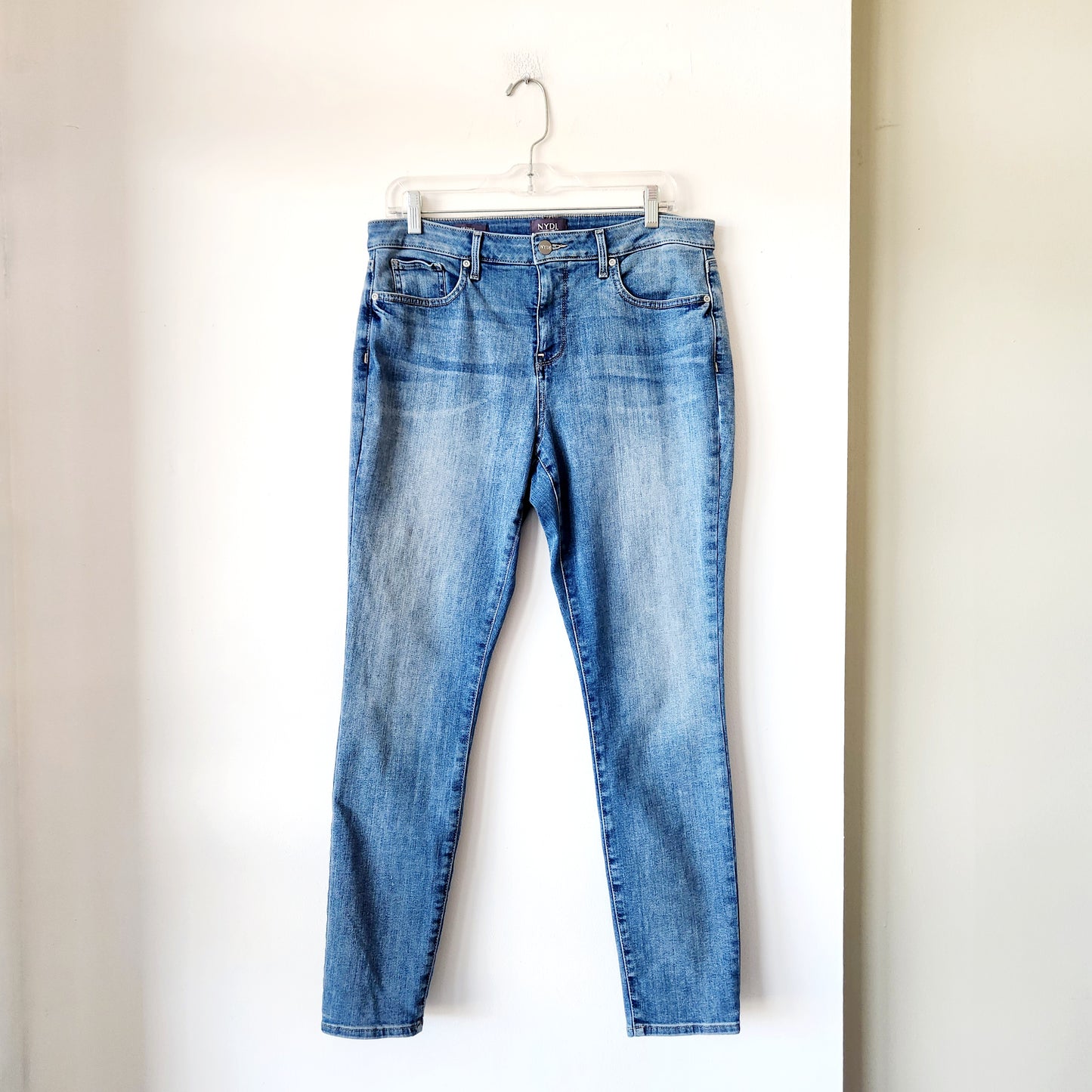 NYDJ Ami Skinny Jeans - size 10