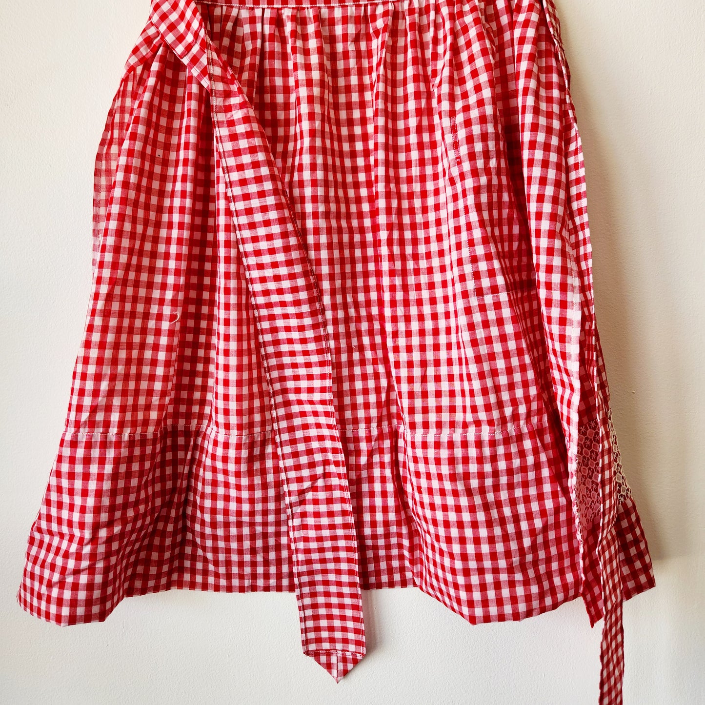 Vintage Red and White Checkered Apron w White Embroidery