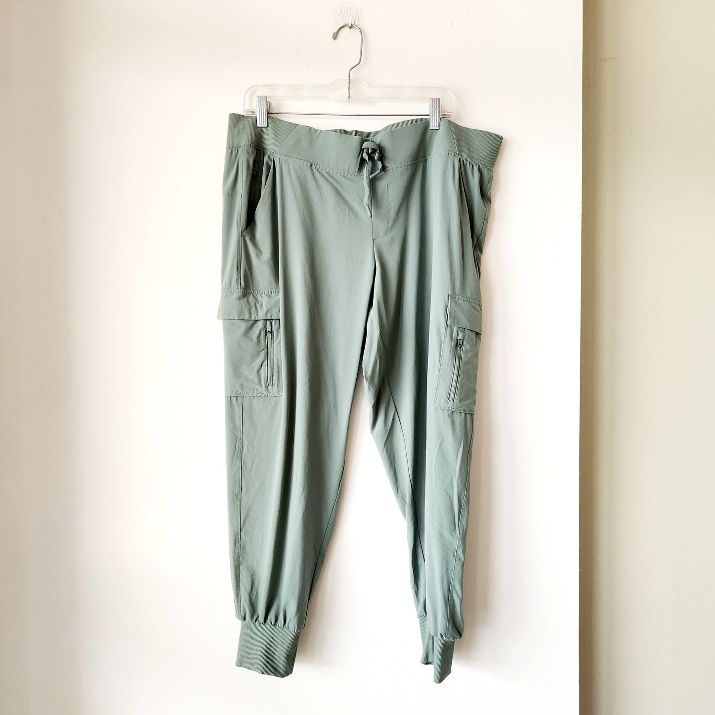 All In Motion Sage Green Active Cargo Joggers - XL