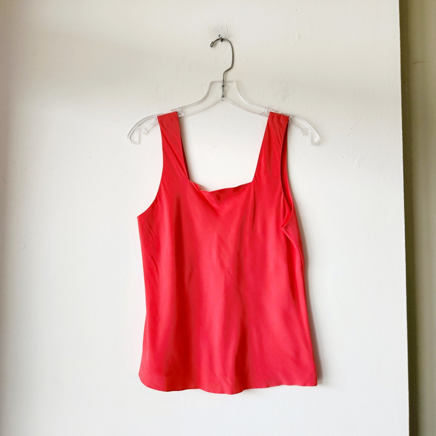 Neiman Marcus 100% Silk Coral Square Neckline Tank - M