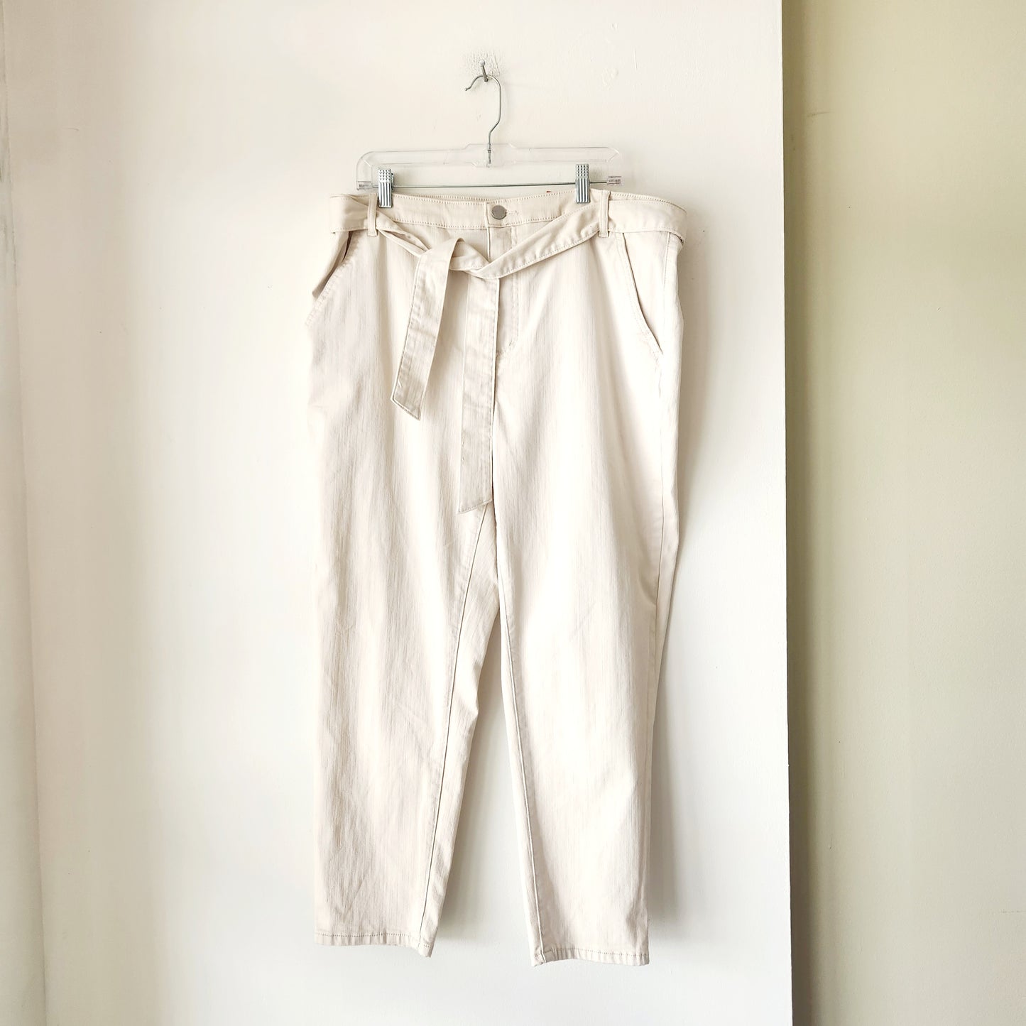 Evri Ankle High Rise Jeans with Sash Belt - size 16W - New