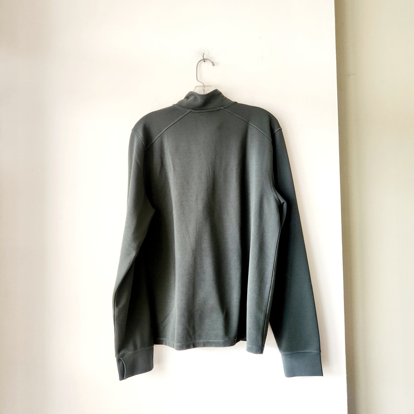 LL Bean Ribbed Quarter Zip Top - Men's M