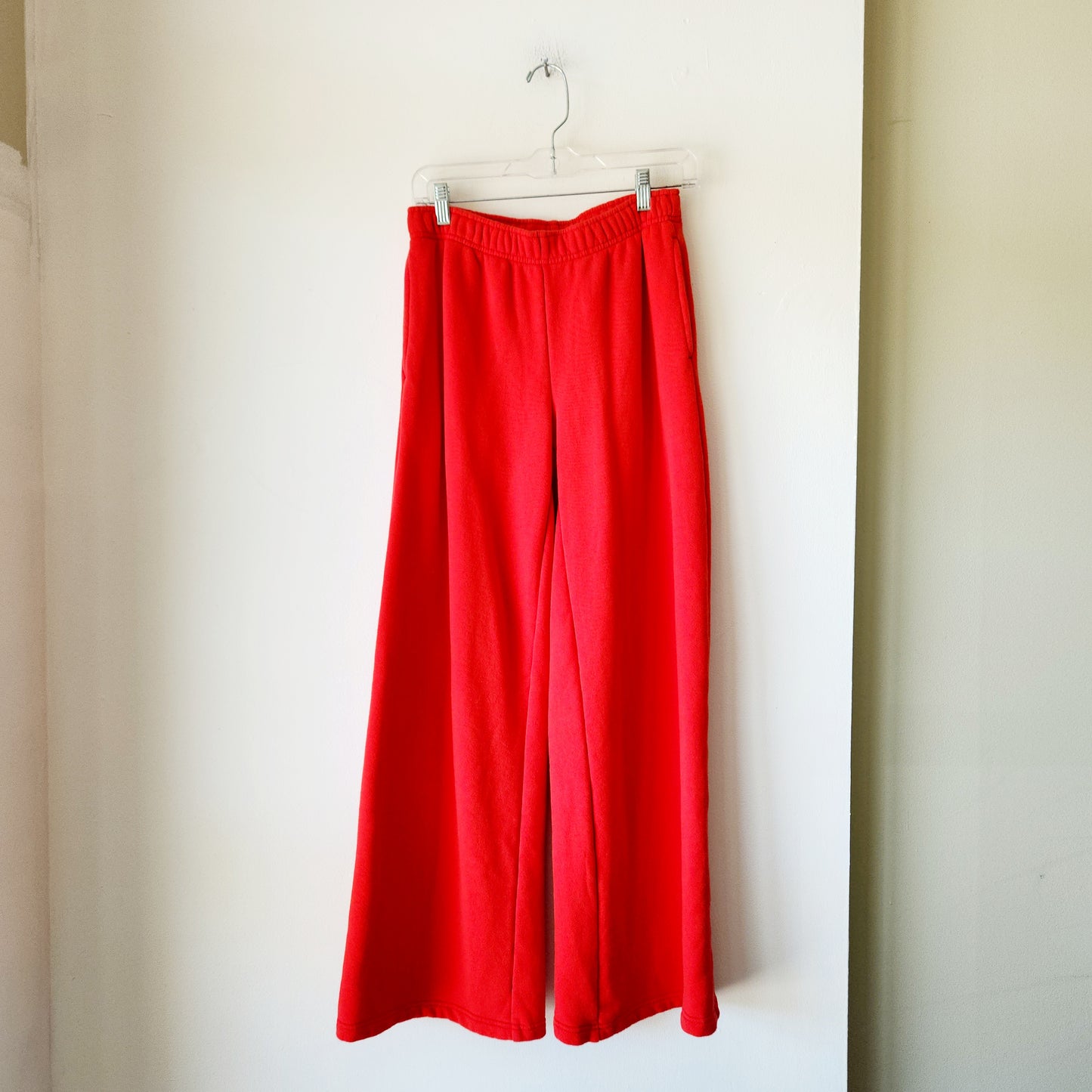 Universal Thread Cherry Red Wide Leg Sweatpants - S
