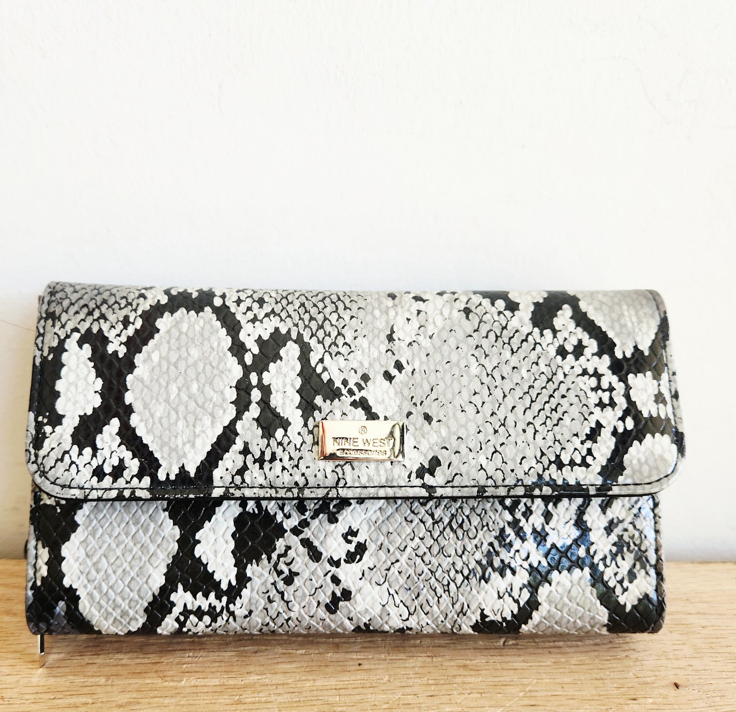 Nine West 3.5" x 7" Wallet Multi-Pocket
