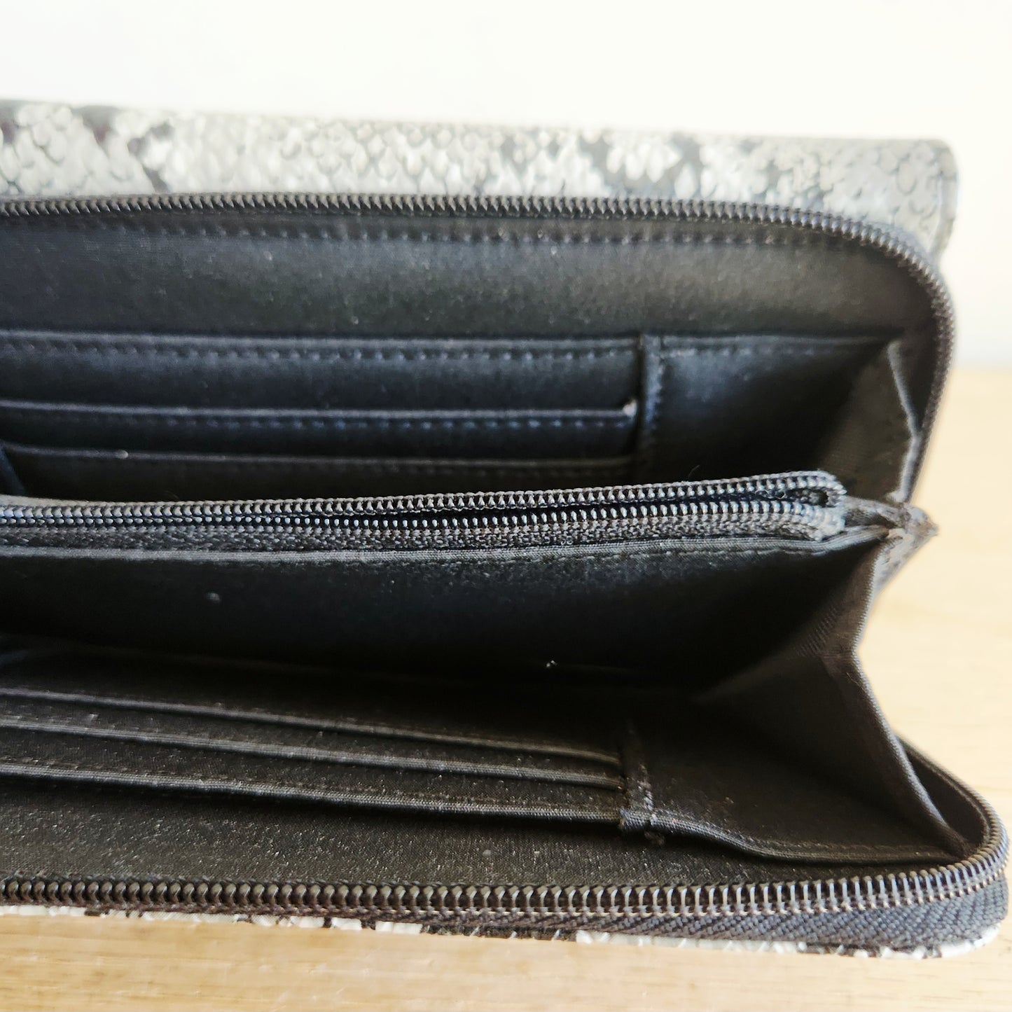 Nine West 3.5" x 7" Wallet Multi-Pocket