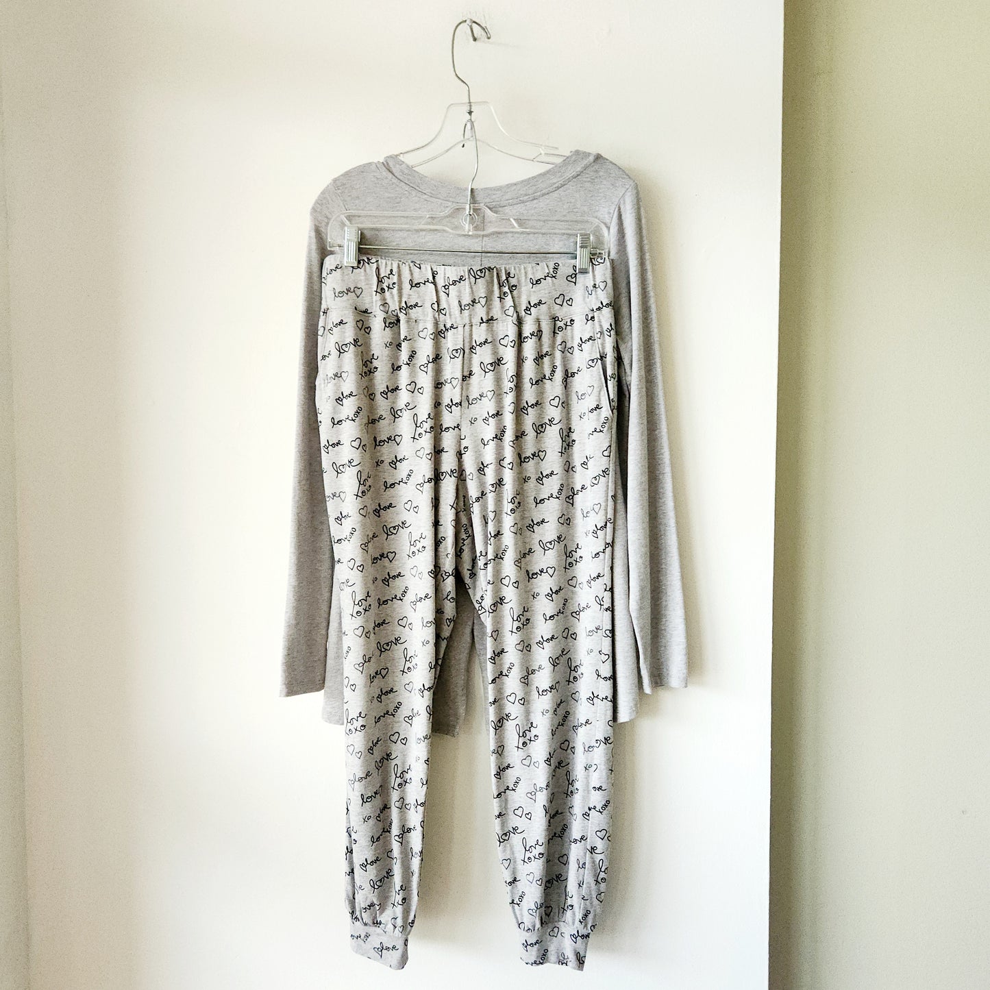 AnyBody Jersey PJ Set with Love Motif - S