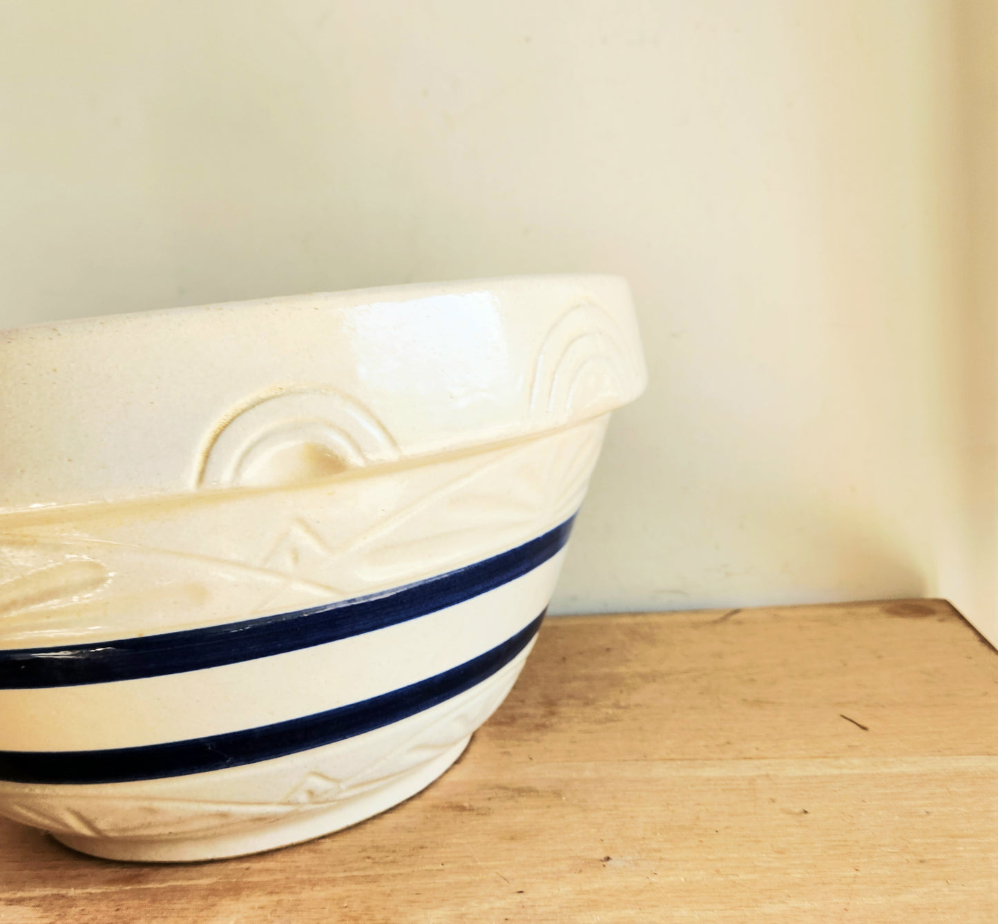 Vintage R.R.P. Co. Roseville Pottery Mixing Bowl Country Style Farmhouse Kitchen 16" wide Xtra Large Bowl 9"H