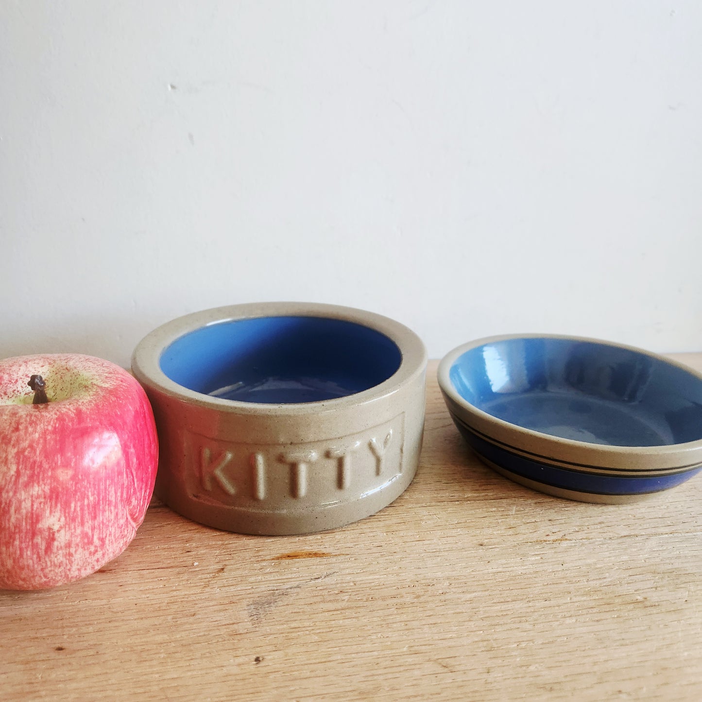 Stoneware Kitty Bowls Set of 2