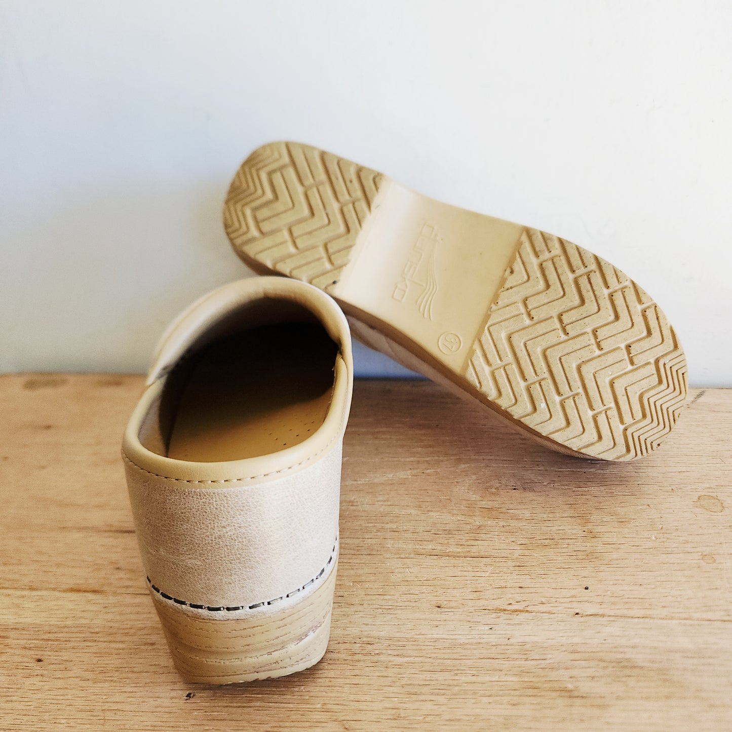 Dansko Closed Back Clogs - size 37