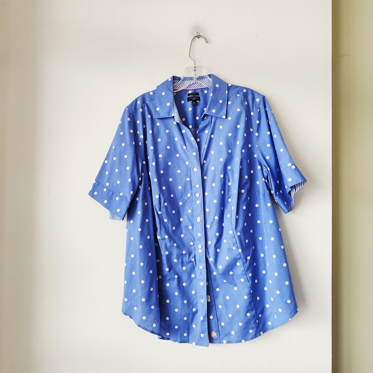 Talbots Non-Iron Polka-dot Button Up Shirt - size 14W