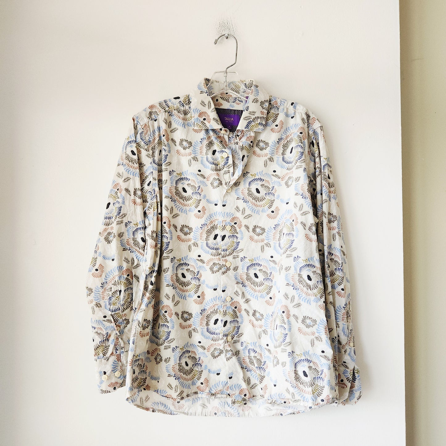 Tallia Pattern Button Up Shirt - size 15.5/M