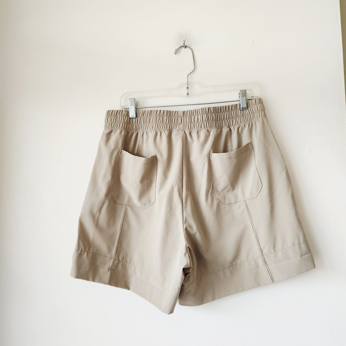 Apana Drawstring Shorts with Pockets - L