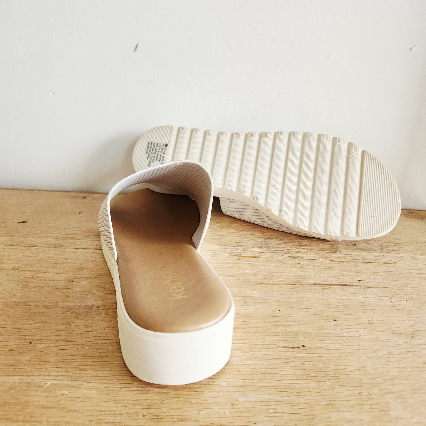 Kensie Slide Sandals - size 8M