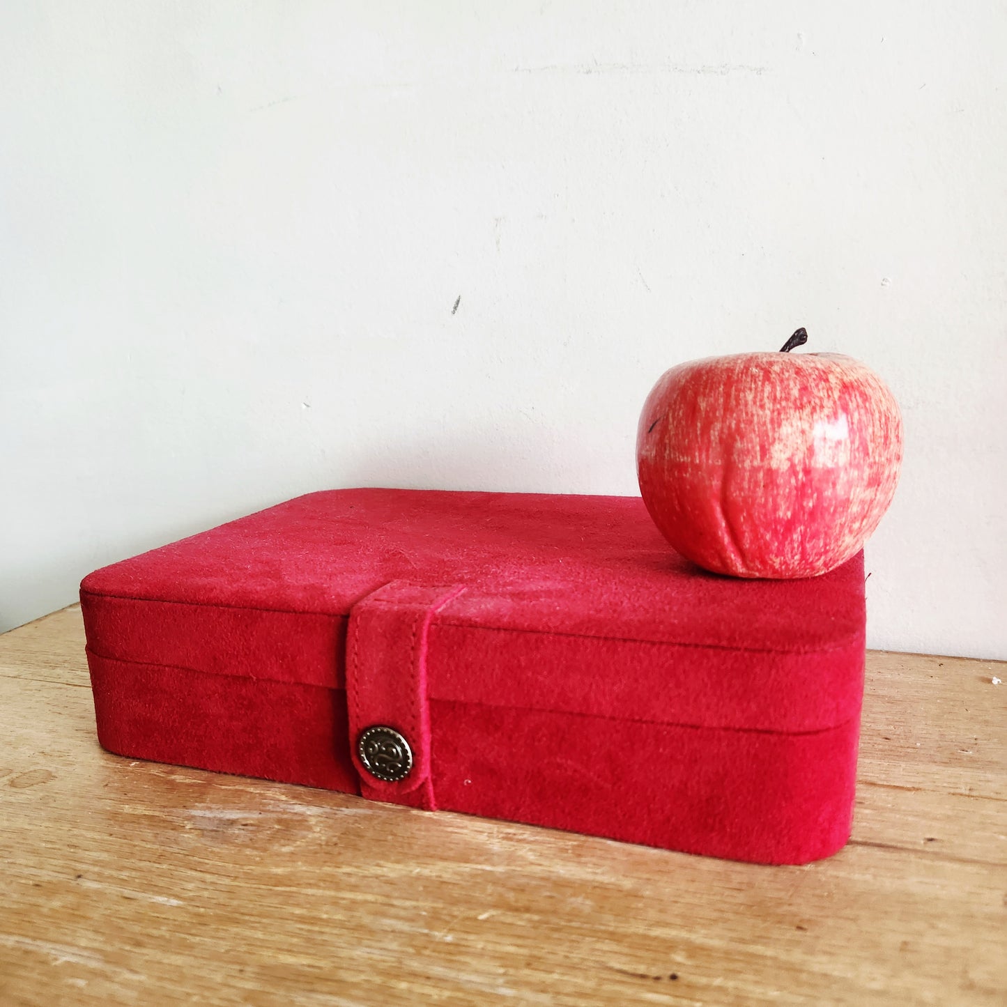 Mele & Co. Jewelry Box Case w Mirror Snap Closure