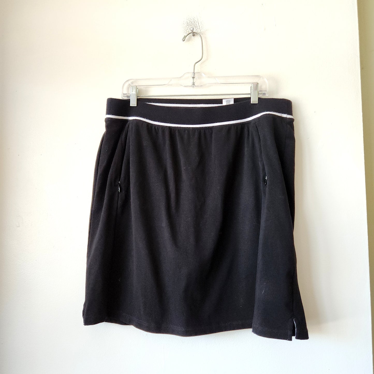 T by Talbots Black Skort with Zipper Pockets - 1X