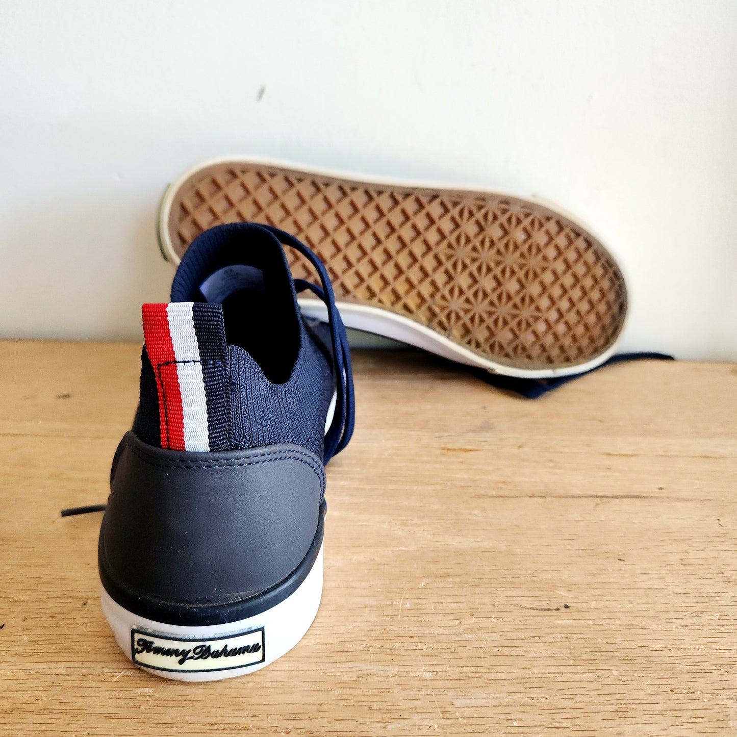 Tommy Bahama Woven Navy Sneakers - size 9.5