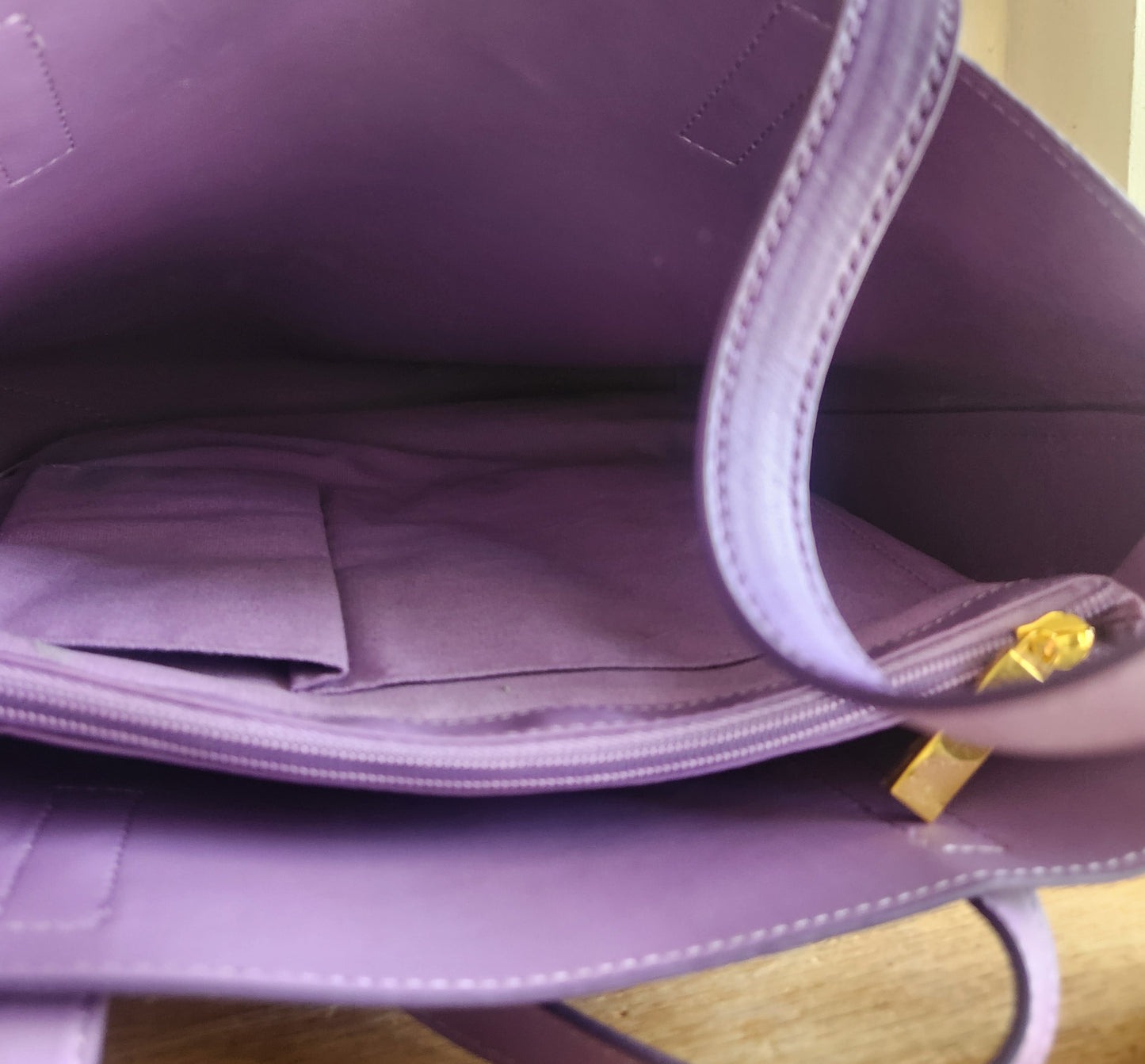 Joy & Iman Tassel Chic Purple Leather Tote w Zip Handbag