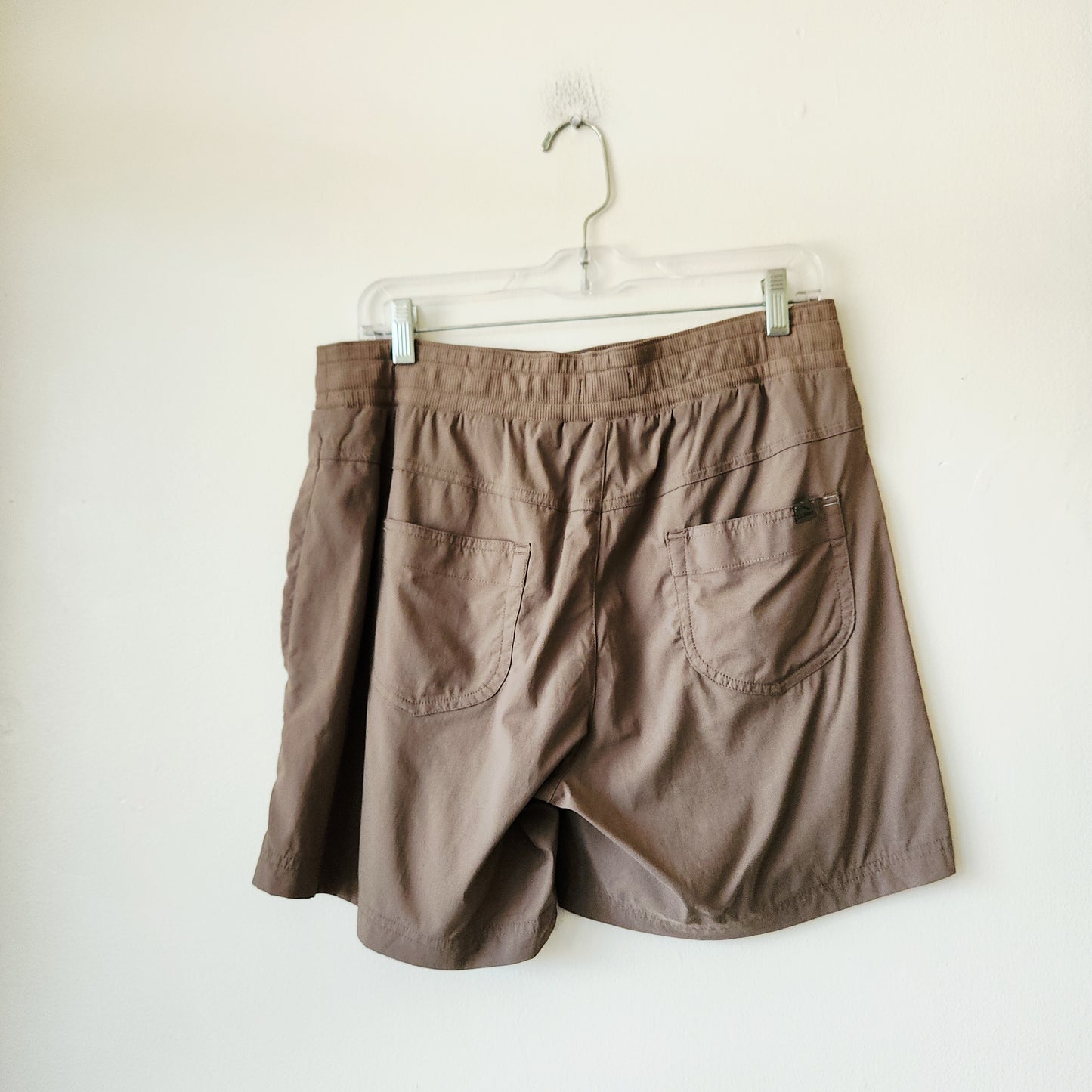 LL Bean Drawstring Shorts - M