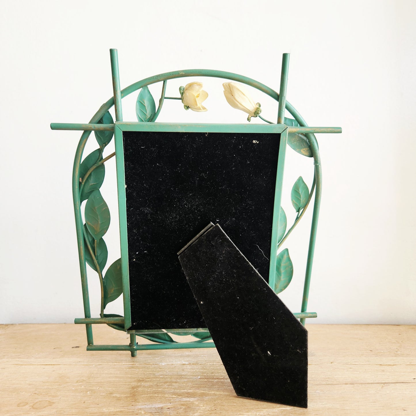 Vintage Green Floral Metal Picture Frame 7.5" x 5.5" Climbing Roses