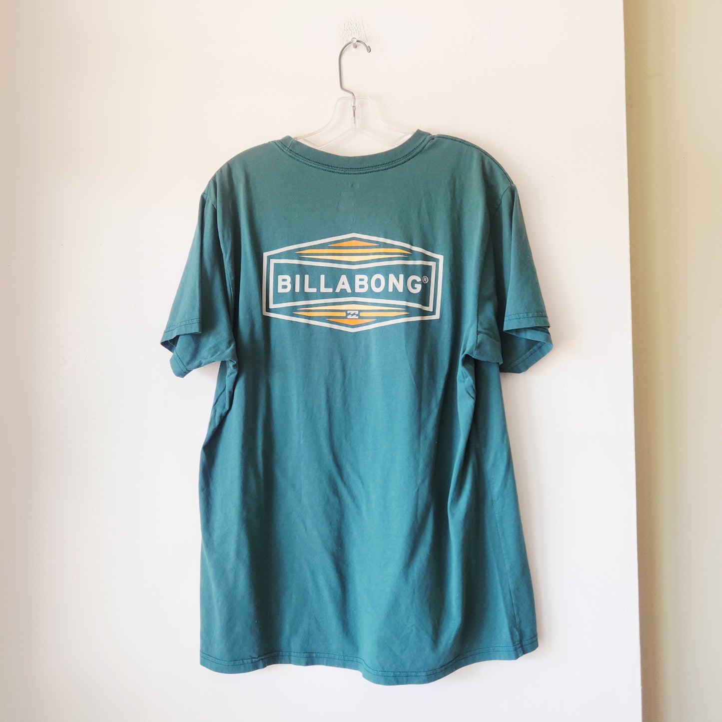 Billabong 100% Cotton Logo Tee - L