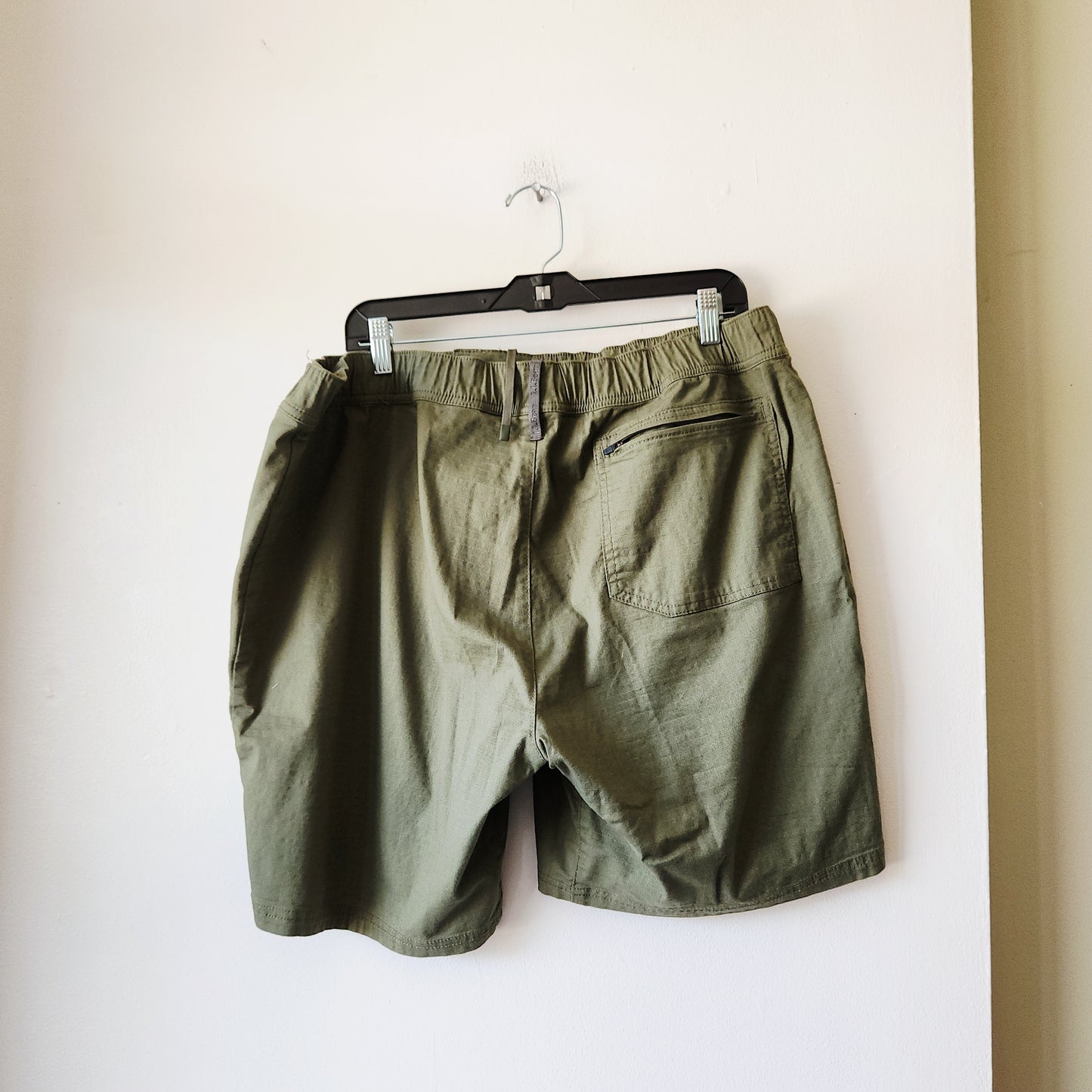 LL Bean Drawstring Shorts - XL