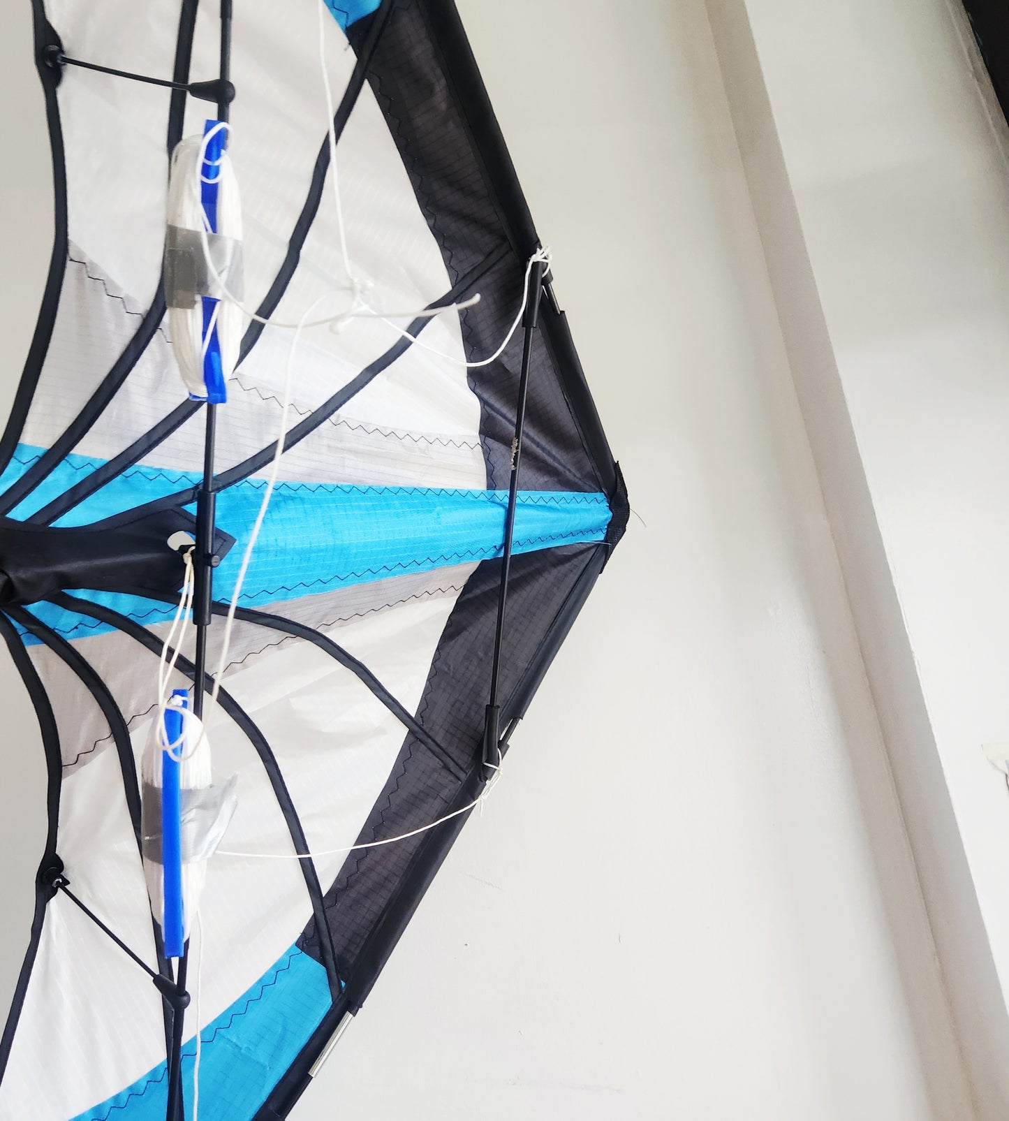 48"Wide Dual Line Stunt Kite with Handle & Line
