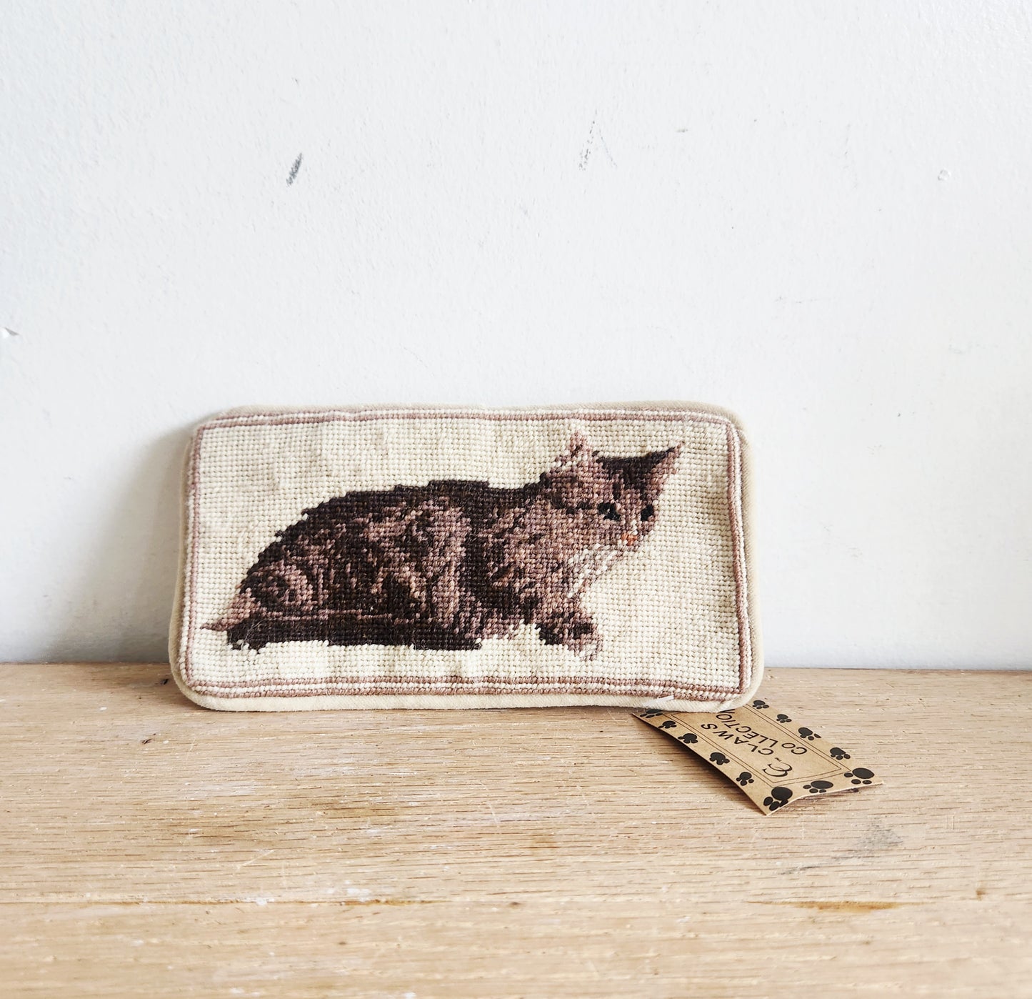 Claws Collection Eyeglass Needlepoint Case w Cat NEW
