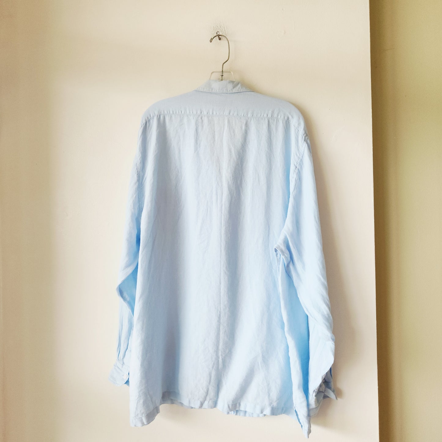 Island Company 100% Linen Pastel Blue Button Up Shirt - XL