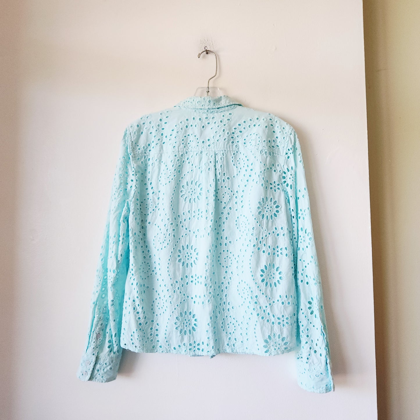 Talbots Seafoam 100% Cotton Eyelet Button Up Shirt - M