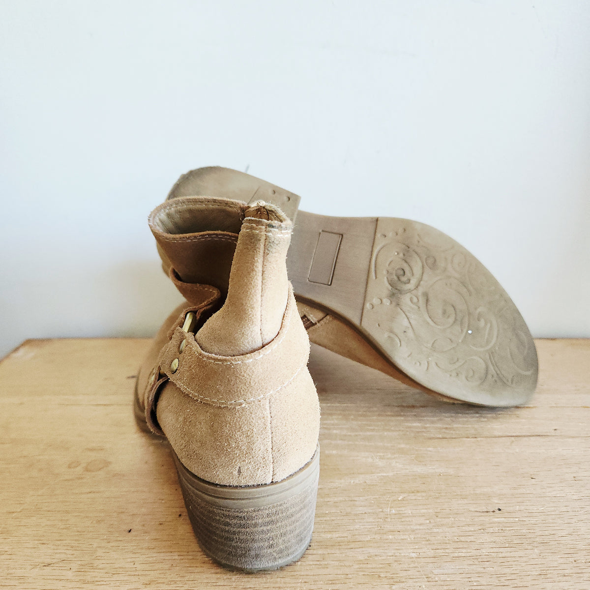 House of Harlow Suede Harness Ankle Boots - size 10M