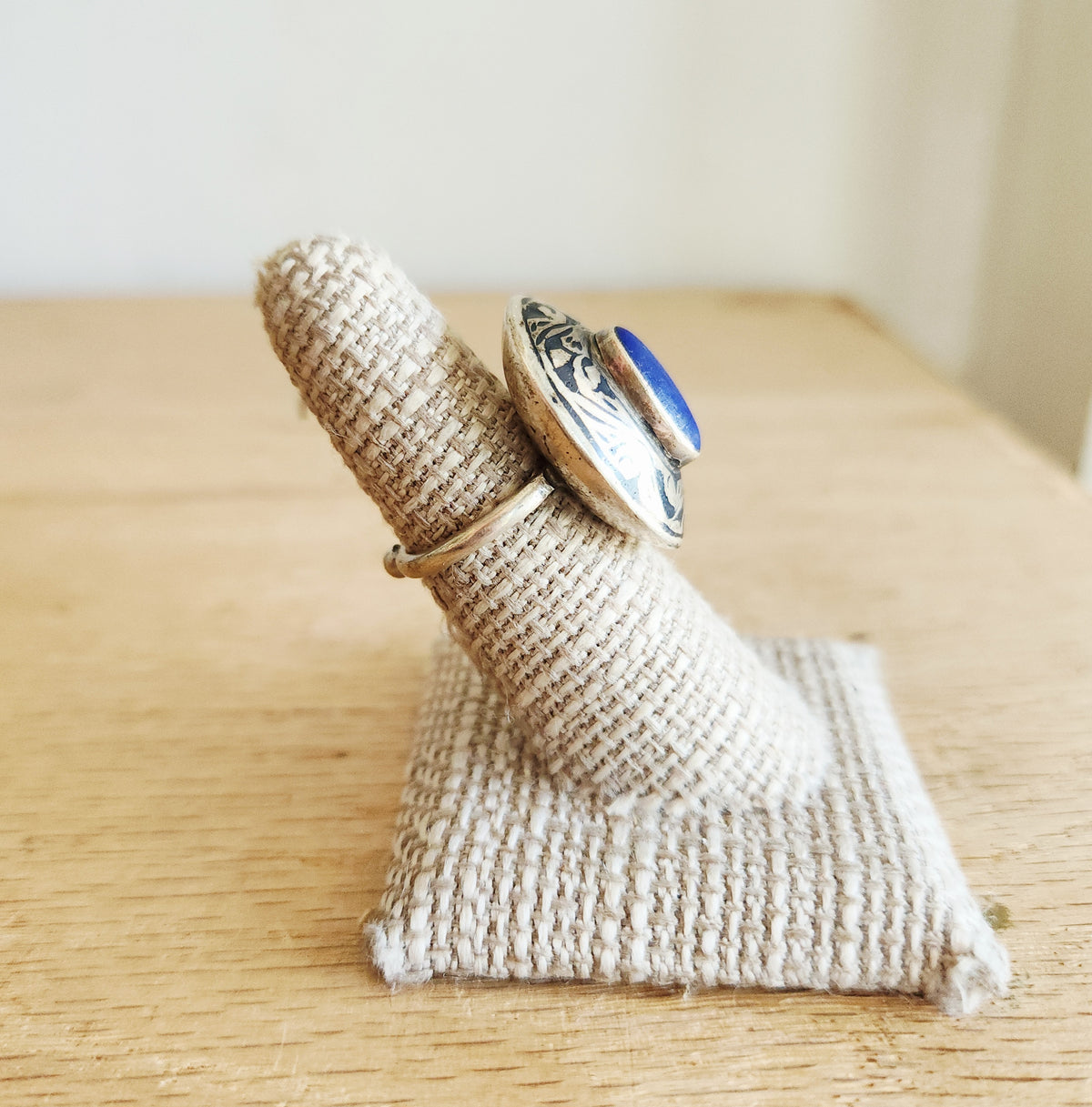 Unique Oval Ring - size 6