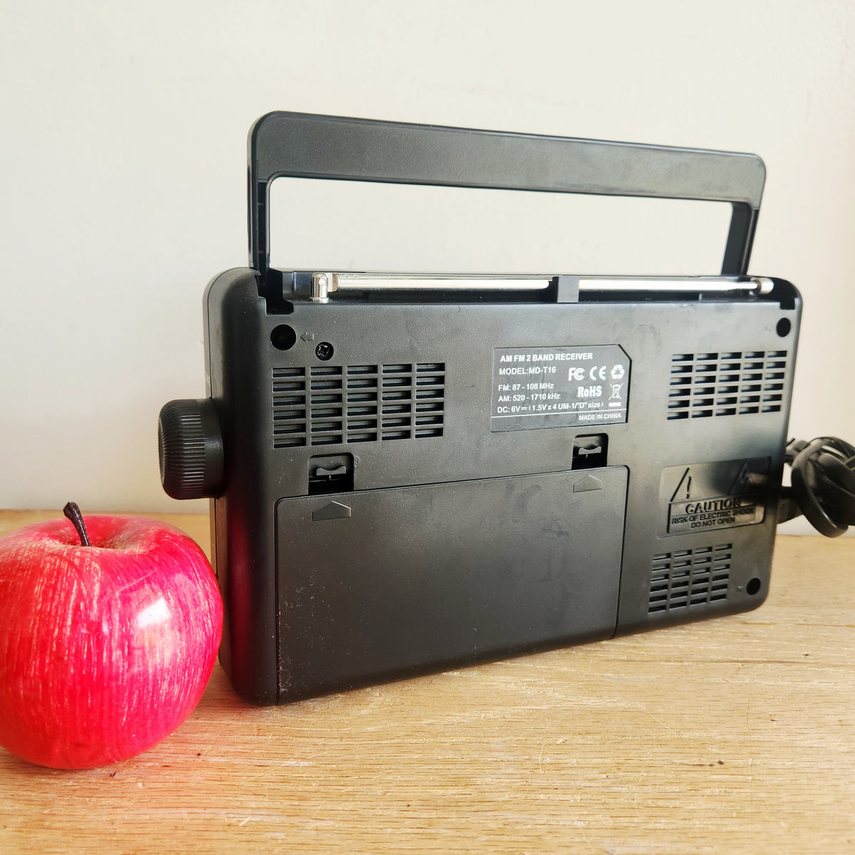 AM FM Portable Radio Battery Operated and Plug In