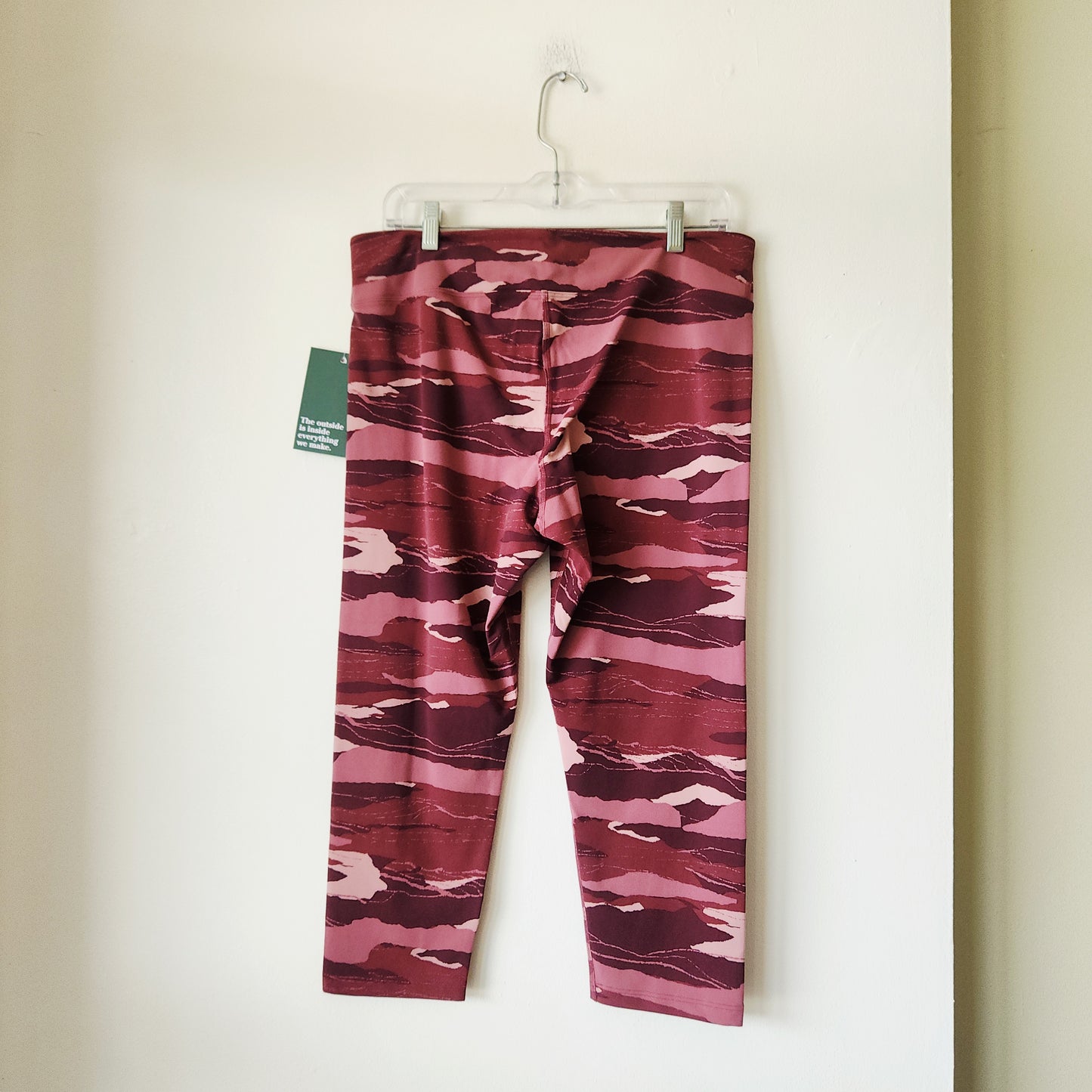 LL Bean Boundless Performance Abstract Camo Crop Leggings - L - New