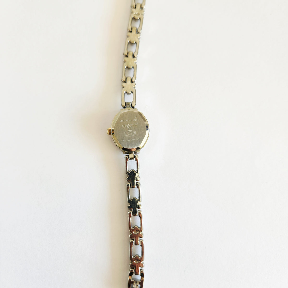 Watch it Analog Wristwatch with Quartz Movement Womens
