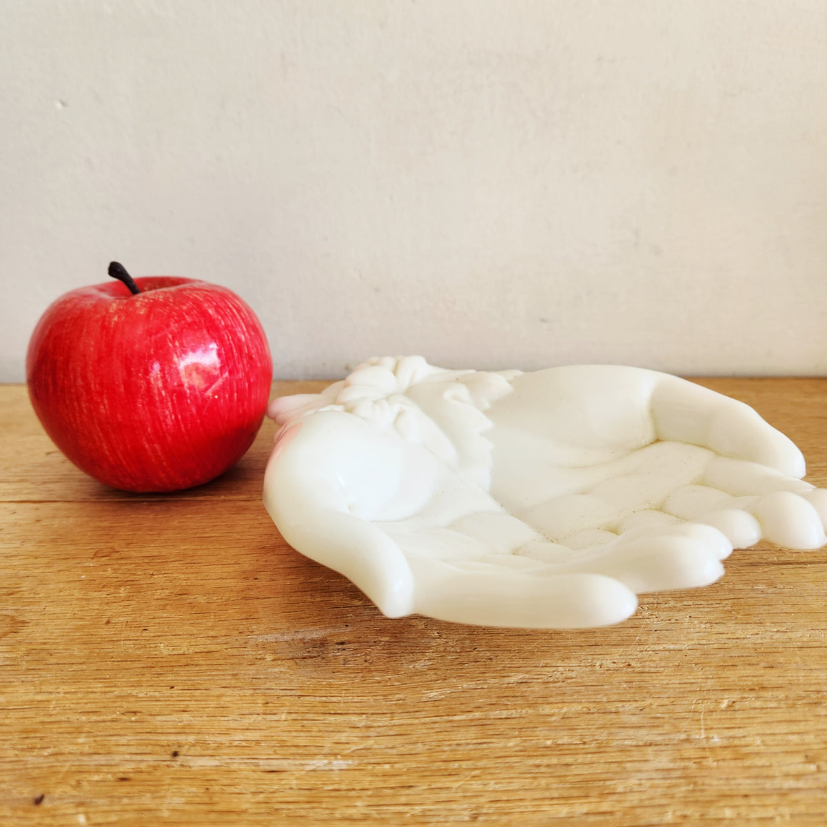 Vintage Westmoreland Milk Glass Hands Soap Dish Trinket Dish