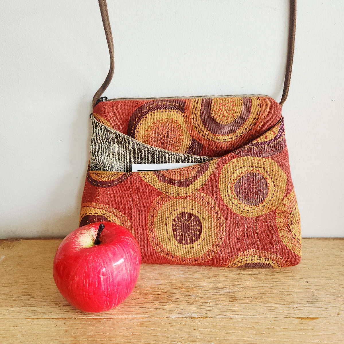 Maruca Cloth Crossbody Bag