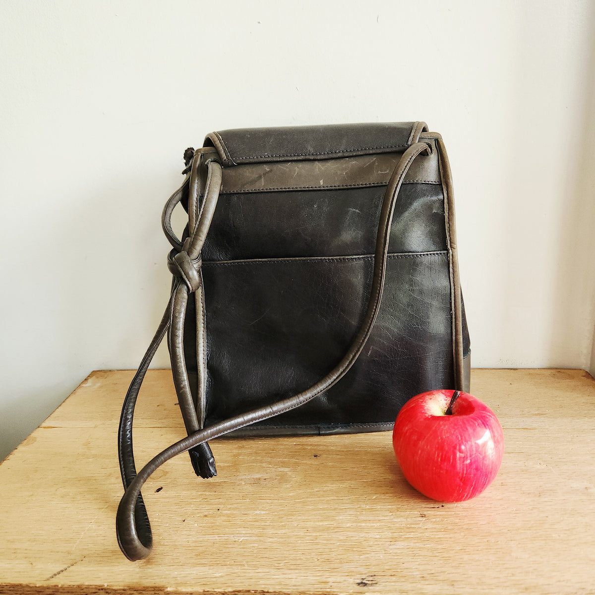 Vintage Brahmin Leather Drawstring Top Bag