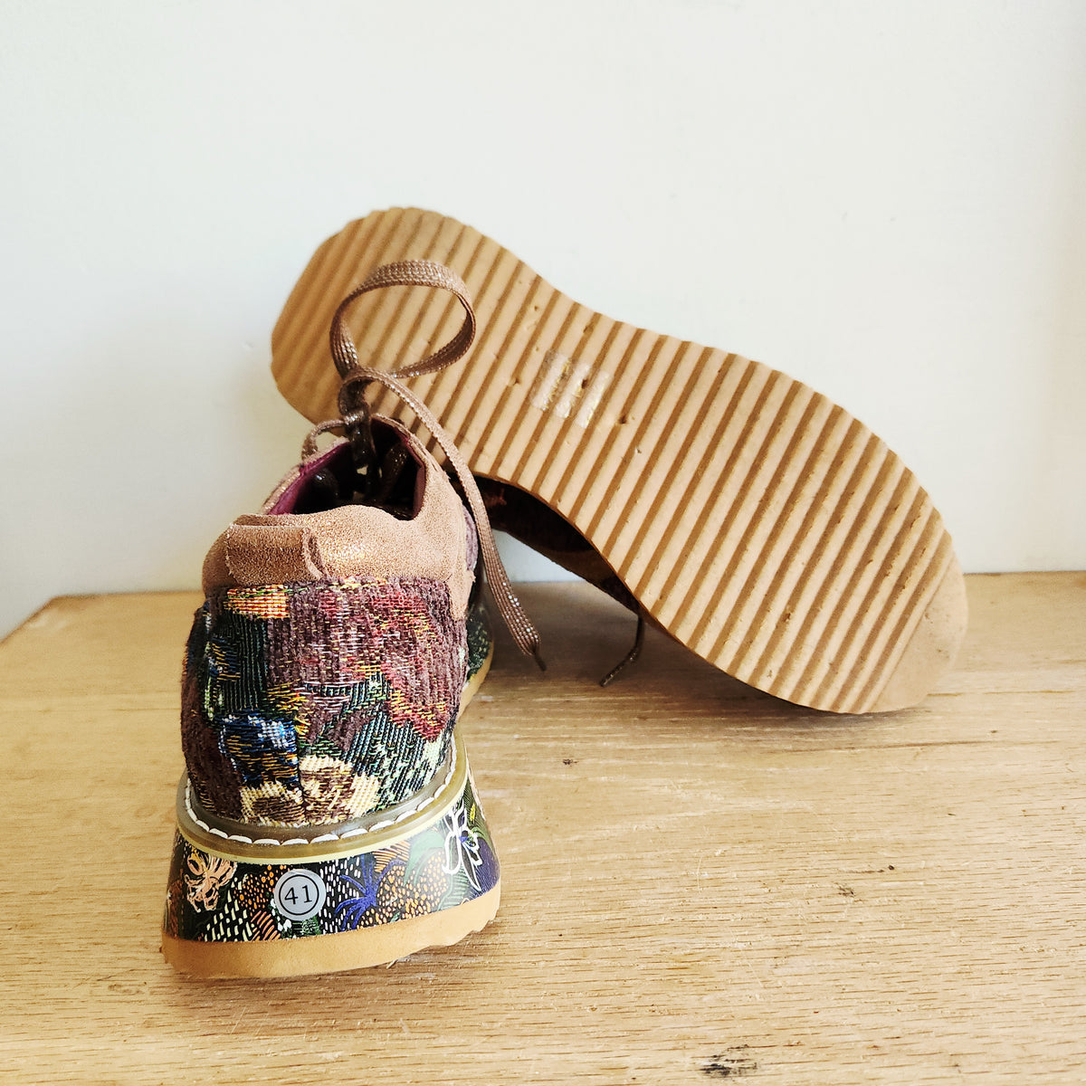 Spring Step L'Artiste Brocade Sneakers - size 41