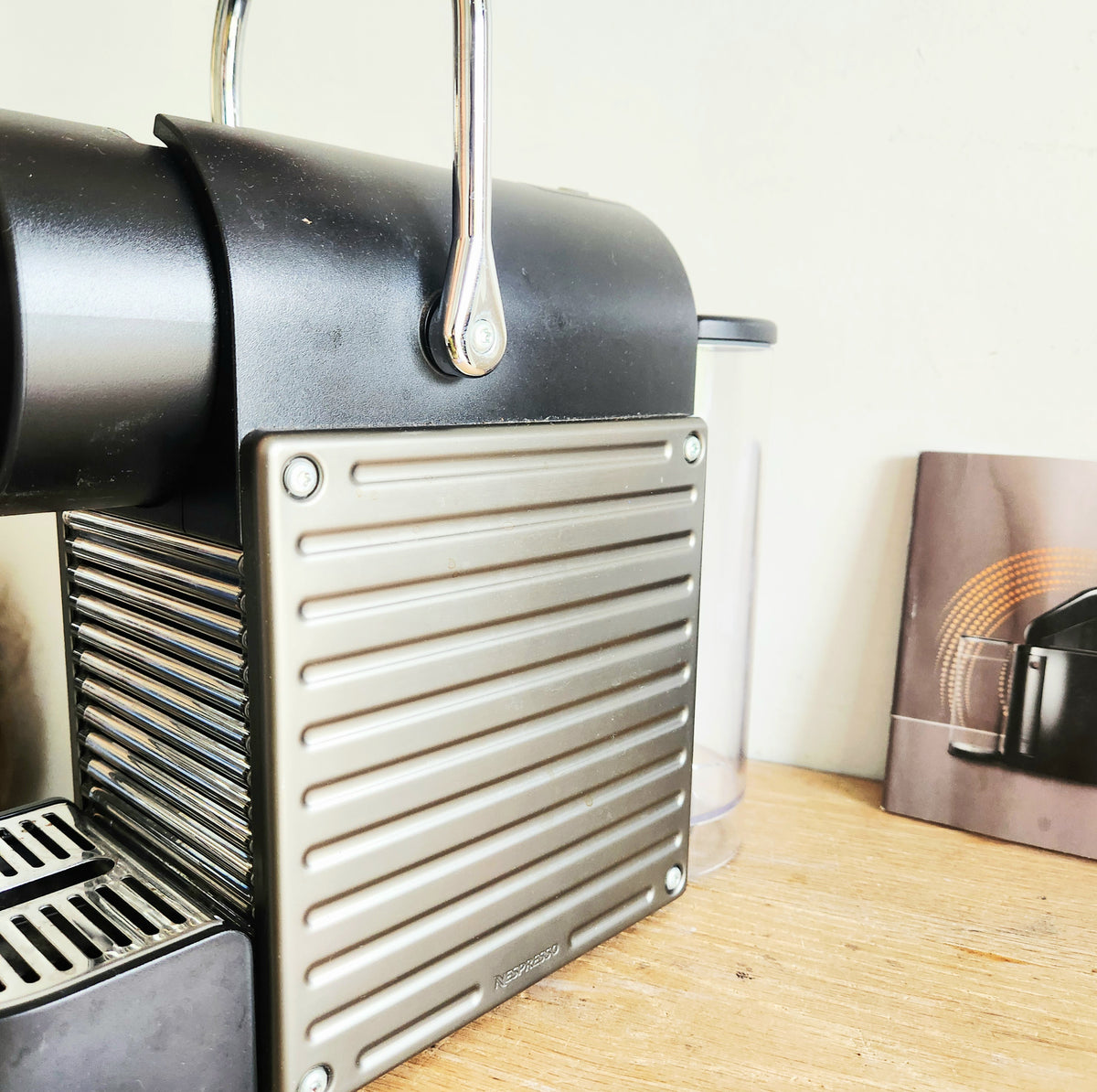 Nespresso Pixie Titan Coffee Machine by Breville w some pods