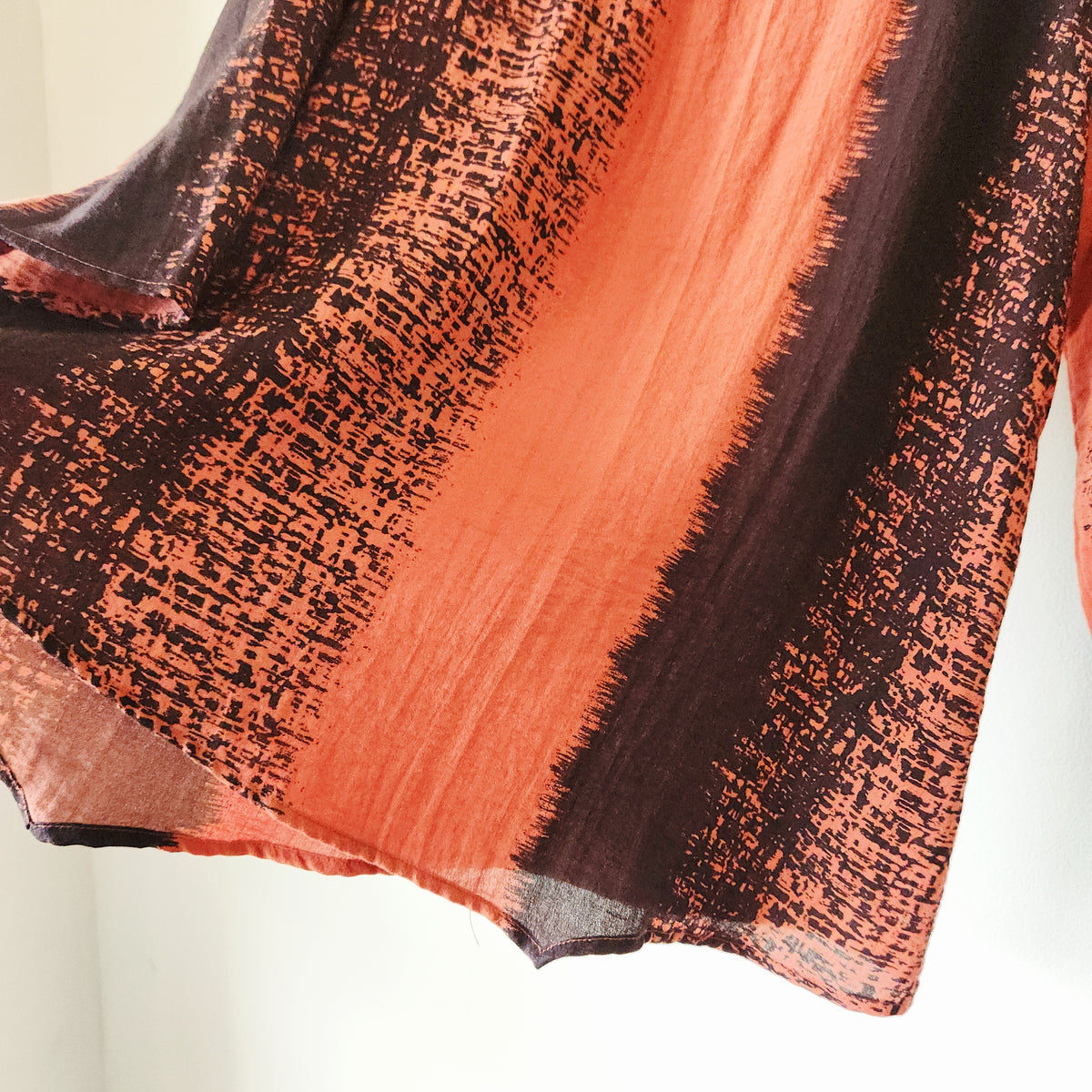 Habitat Top with Notched Hem - S