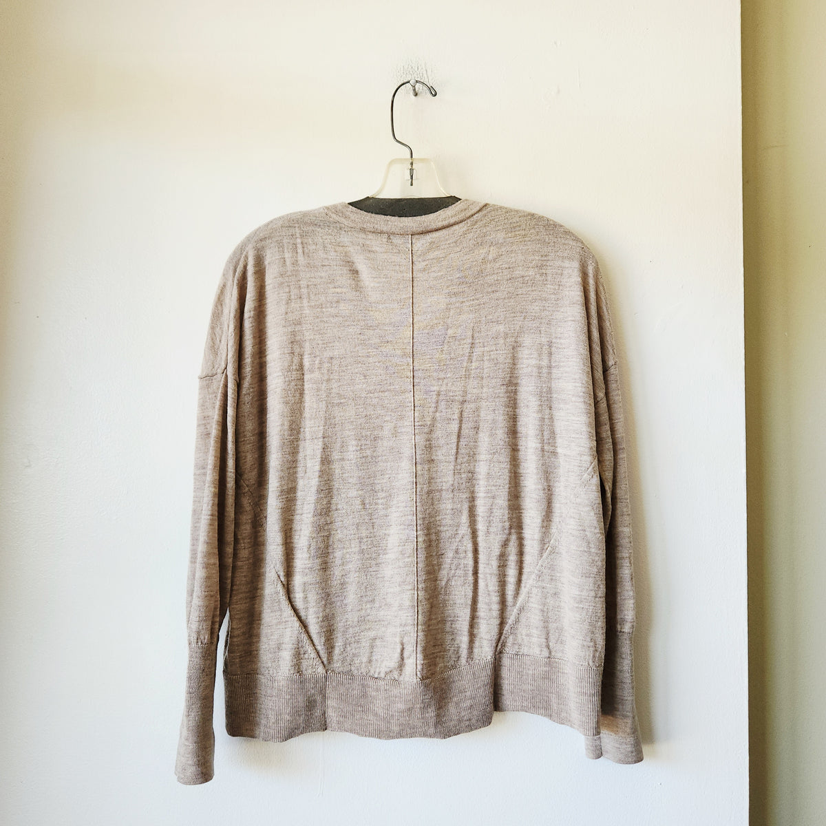 Banana Republic 100% Merino Wool V-Neck Fine Knit Sweater - Petite S