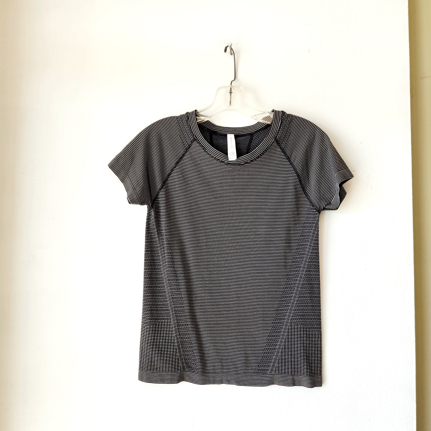 Athleta Tight Fit Active Tee - S