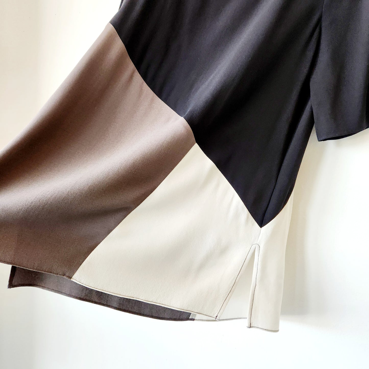 Eileen Fisher 100% Silk Colorblock Top with Side Slits - XS