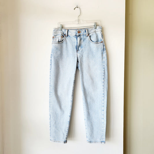 Talbots Everyday Relaxed Lightwash Jeans - size 6
