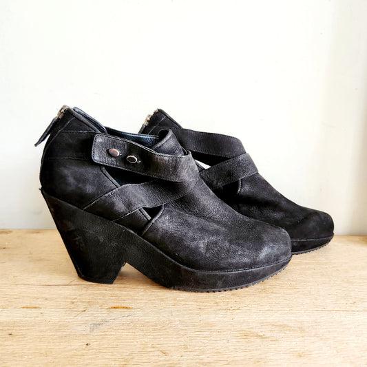 Eileen Fisher Black Suede Wedge Ankle Booties - size 9