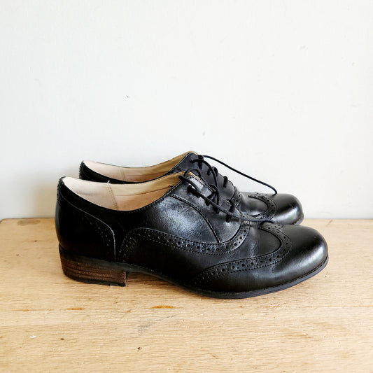 Clarks Black Leather Wingtips - size 9.5