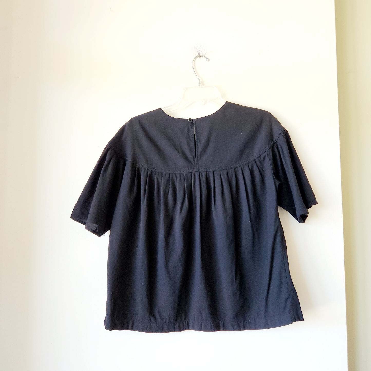 Uniqlo 100% Cotton Black Swing Top with Pleats - S